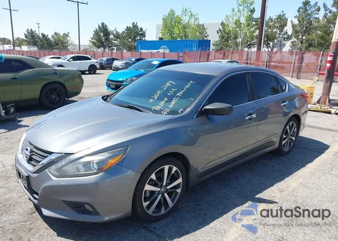 2017 Nissan Altima 2.5 Sr из США, поврежденный, VIN 1N4AL3AP1HN318562